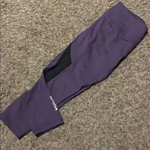 Virus performance tights